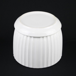 3-Piece White Ceramic Planter Pot Set with Vertical Fluted Design & Matching Saucers