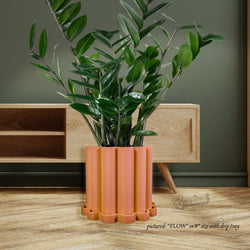 Funky Flow Planter with Drainage and Unique Tray